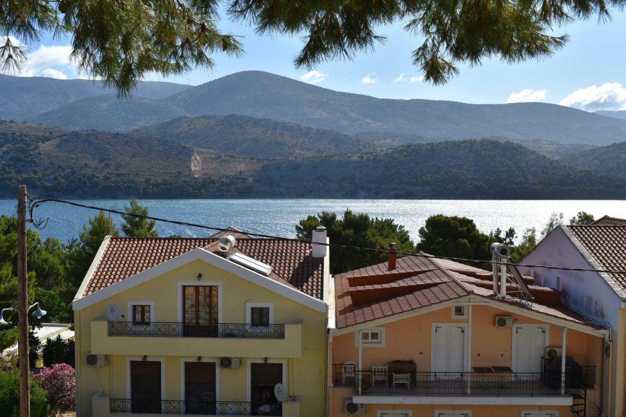 The Pine Flat Apartment Argostoli  Ngoại thất bức ảnh
